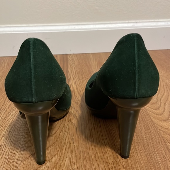 Bottega Veneta Green Suede Pump Heels size 36.5  6.5 - Picture 6 of 6